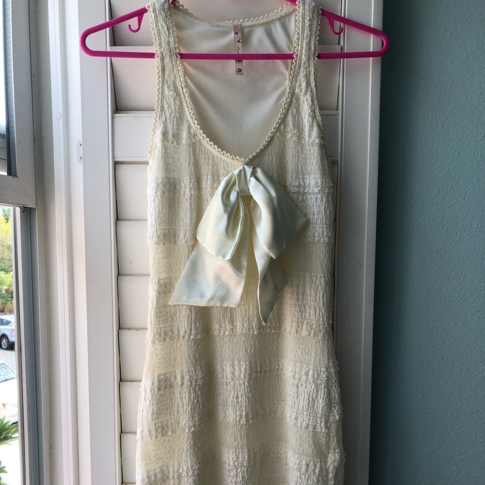 Dress - Picture 3 of 4